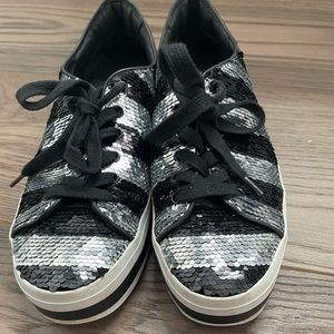 Alice + Olivia Stace face Sequin Sneaker sz 9